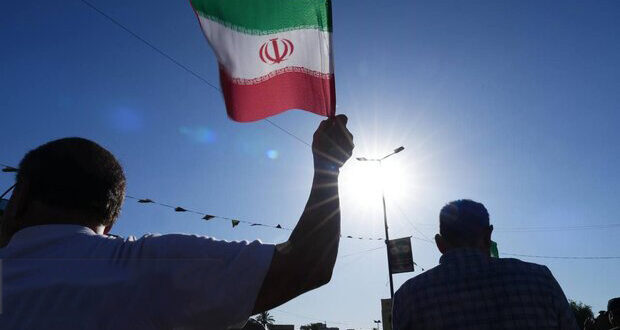 آمادگی هزاران عراقی برای دفاع از ایران مقابل تجاوز احتمالی آمریکا