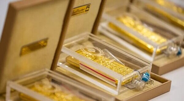 طلا در مسیر دارایی ذخیره؛ تردیدها درباره آینده دلار آمریکا