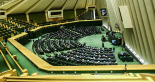 نمایندگان مجلس در جلسه غیرعلنی؛ دیپلماسی و میدان دو روی یک سکه