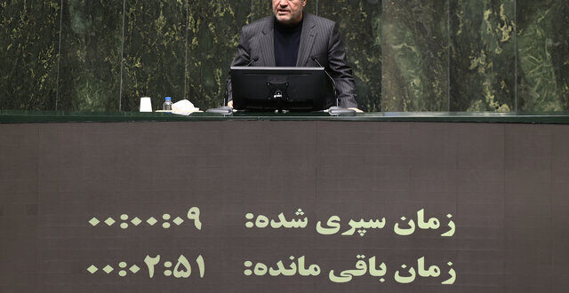 پلاک خودروهای مناطق آزاد با تخفیف ۲۰ درصدی به پلاک ملی تبدیل می شود