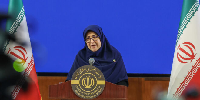 وضعیت اینترنت چه زمانی به حالت عادی بازمی‌گردد؟/جزئیات برنامه دولت برای بازسازی صنایع
