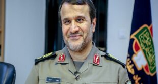 یقه دشمن را رها نمی‌کنیم