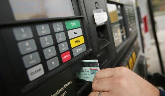 خبر تازه وزیر نفت از اتصال کارت سوخت به کارت بانکی