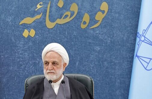 جنایات جنگی آمریکا علیه ملت ایران را در مراجع بین‌المللی پیگیری می‌کنیم