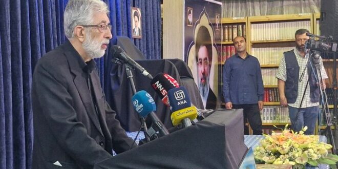 پیشنهادی به آموزش و پرورش برای انتشار سخنرانیهای رهبرشهید در دیدار با معلمان