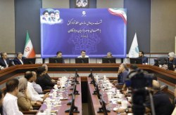 محور نشست مدیرعامل کیش با جامعه بازاریان و بازرگانان کیش