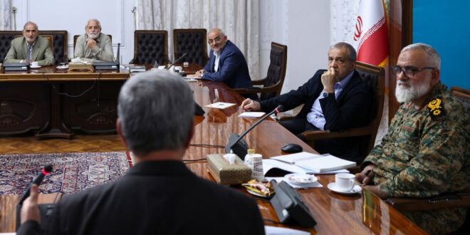 بیش از هر زمان دیگری به روحیه جهادی در مدیریت مسائل کشور نیازمندیم