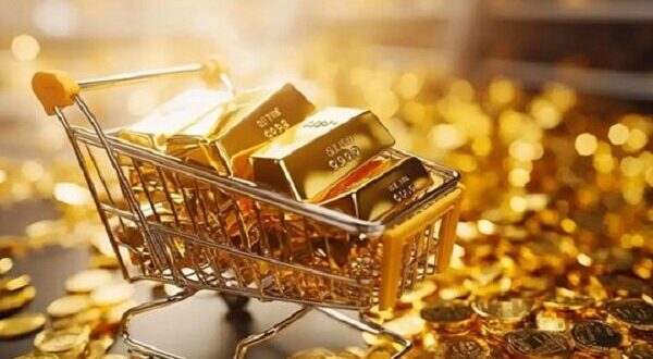 سایه افزایش نرخ بهره بر سر بازار؛ طلا در سراشیبی قیمت