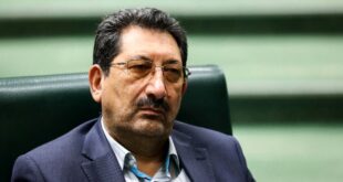 حرف‌هایش منطق عقلی ندارد