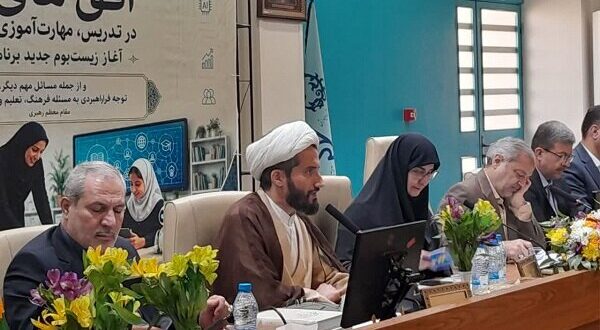 چرخش از کتاب‌محوری به برنامه‌محوری در آموزش دوره ابتدایی آغاز شد
